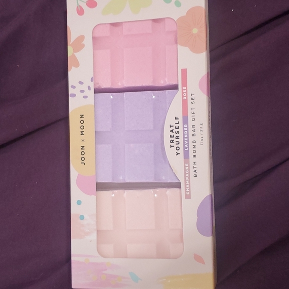 Brand New Joon x Moon 🌙 Bath Bomb Bar Gift Set - Picture 2 of 4